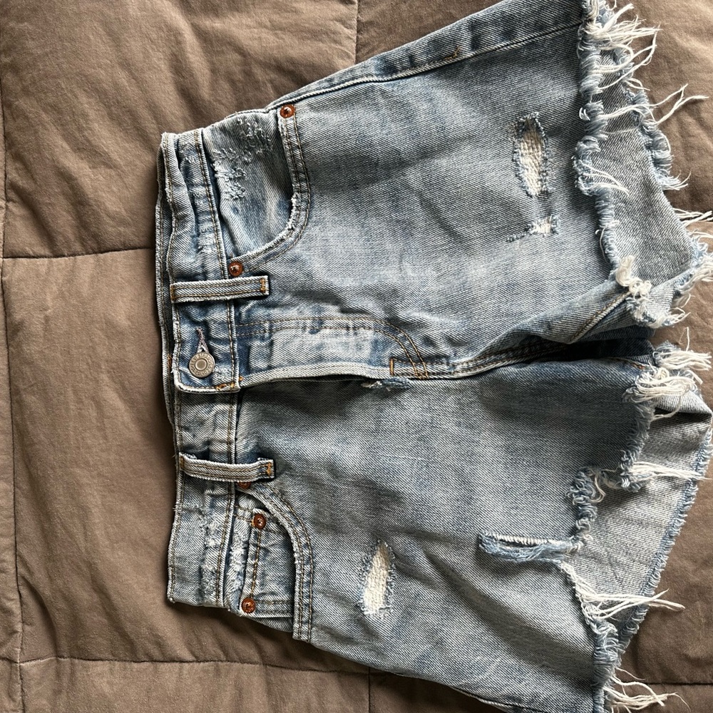 Women’s levi shorts